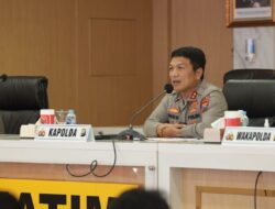Kapolda Jatim Memastikan Kesiapan Pertujunjukan Kolosal Gebyar Malam Puncak Nusantara Gemilang