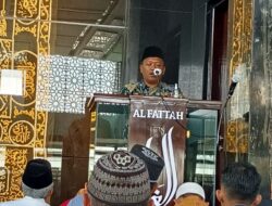 Pesan Kajari Tulungagung Saat Jadi Khatib Sholat Jumat di Masjid Al-Fattah
