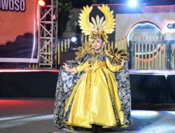 PJ Pasiops Kodim 0822 Bondowoso Hadiri Meriahnya Bondowoso Batik NIGHT Carnival