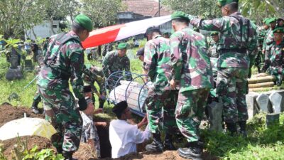 Kodim 0822 Bondowoso Gelar Upacara Pemakaman Militer Purnawirawan TNI AD
