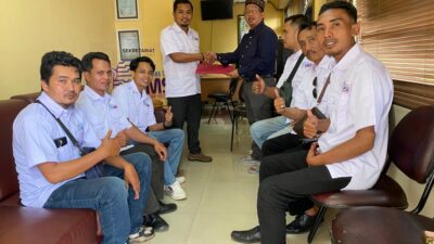 Resmi Dilantik Ketua SMSI Bondowoso, Arik Kurniawan Ajak Media Jalankan Program Dewan Pers