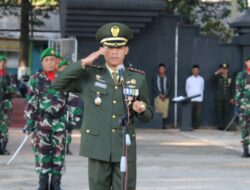 Letkol Inf Rinto Wijaya pimpin Upacara di Makam Pahlawan Bondowoso dalam Rangka Memperingati HUT Ke – 78 TNI