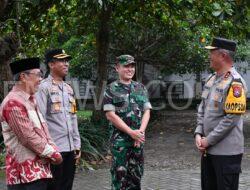 Sinergitas TNI/Polri Terjalin Erat, Dandim 0822 Bondowoso Hadiri Penyambutan Kapolda Jatim